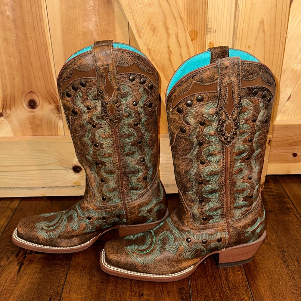 Justin Boots - Picture 2 of 7